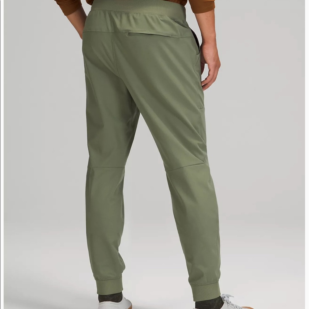 ABC Jogger
Warpstreme (ColourGreen Twill) - Picture 3 of 8